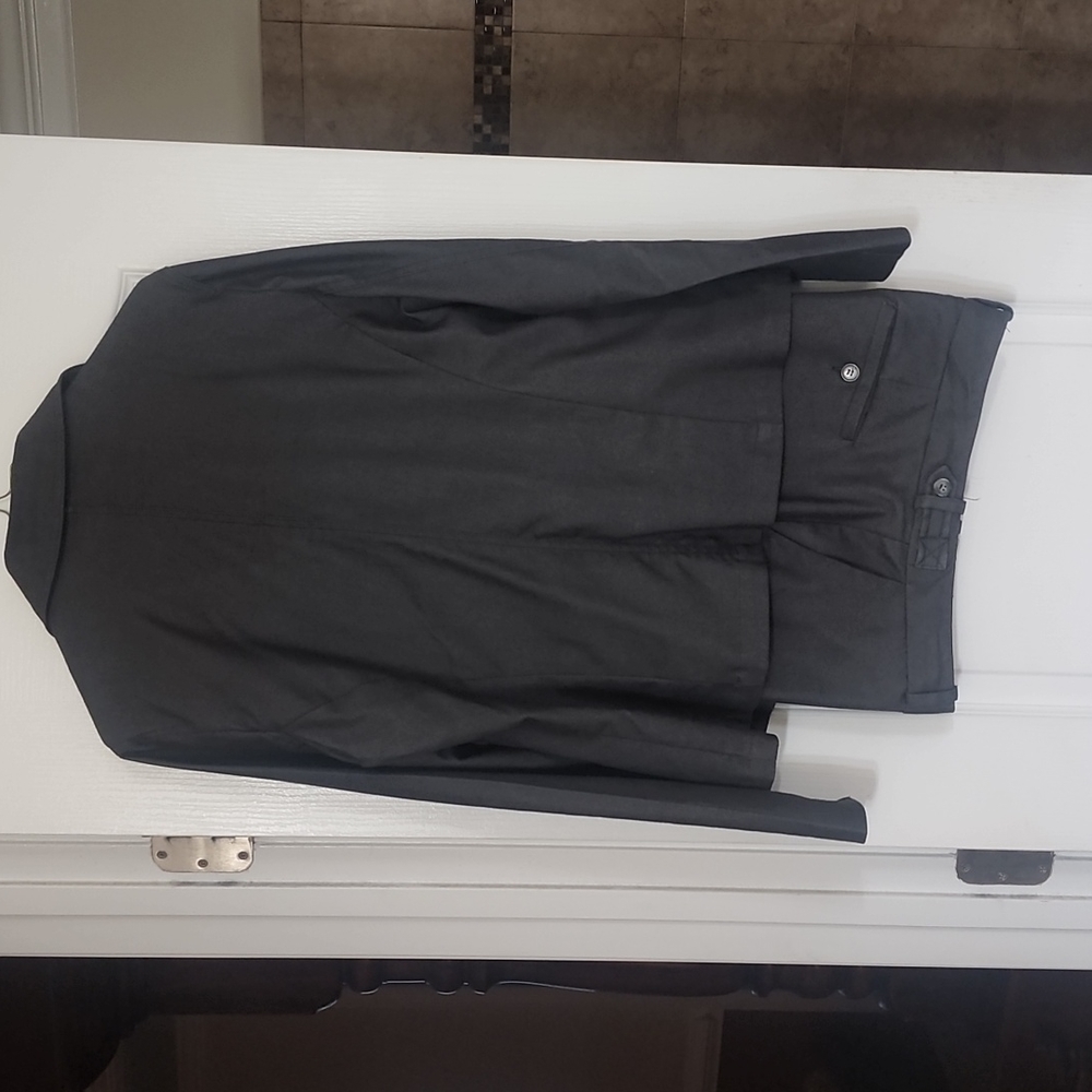Pant suit - Picture 2 of 2